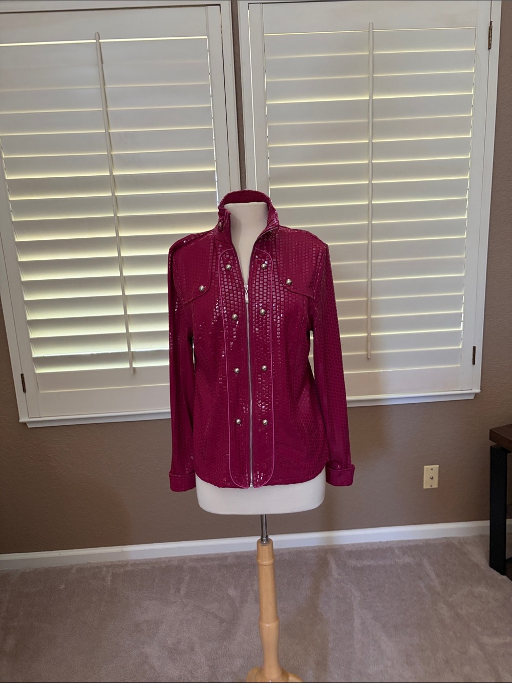 Lisa International Women's Fuchsia Studded Zip-Front Jacket size M new - Picture 2 of 6